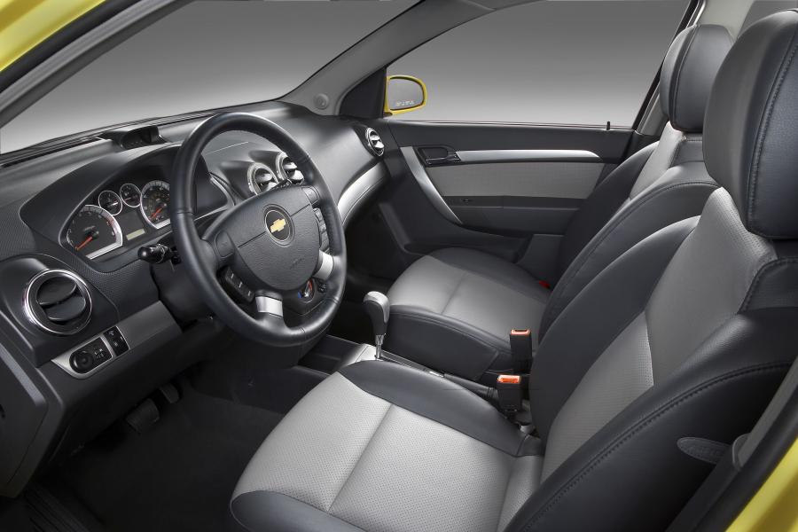  Chevrolet Aveo5 LT 2009 года  (фото 8 из 27)